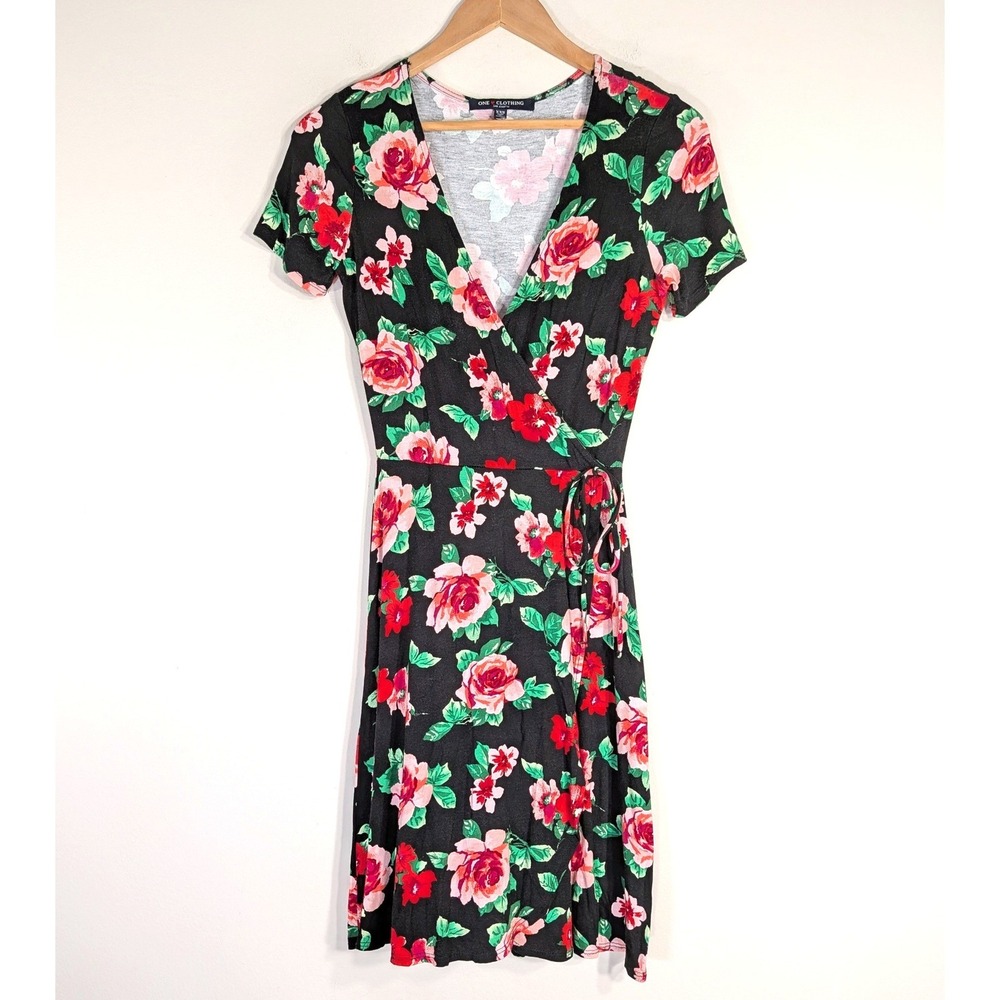 One Clothing Black Floral Wrap Dress; Short Sleeve V-Neck Mini Knit